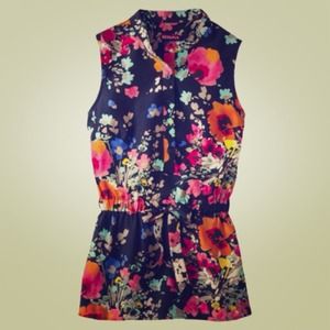 🎉🎉HOST PICK! 🎉🎉Blue Floral Blouse