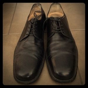 Ferragamo Black Cap Toe loafers (10.5)
