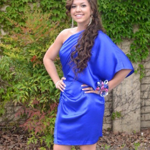 GORGEOUS satin blue dress I wore ONCE at prom.