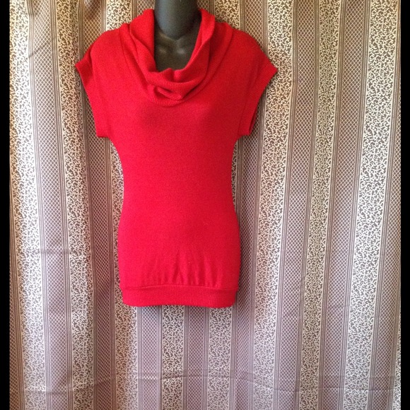 ✂️Price cut✂️Red cowl neck sweater