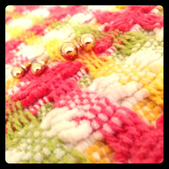 NWT 2 pairs of gold tone balls