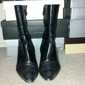 Antonio Milani Mid Length Kitten Heel Boots