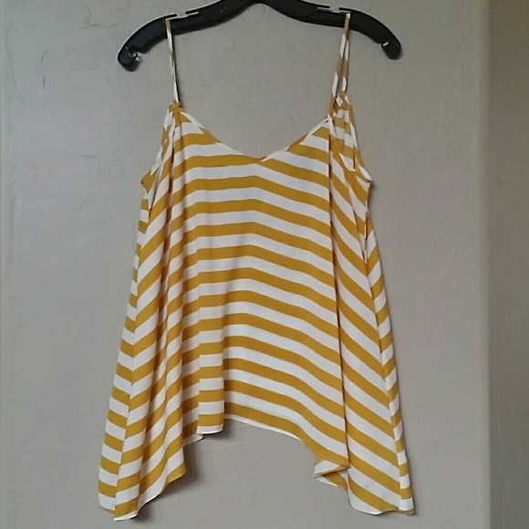 **REDUCED** Bebe Summer top