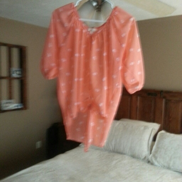 **SOLD**       Peach Sheer Skull Print Top - Picture 1 of 1
