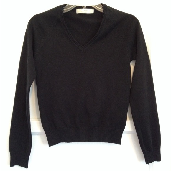 Zara Black V-Neck Sweater/Pullover
