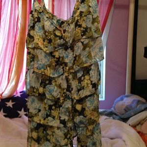 A&f floral chiffon tank top