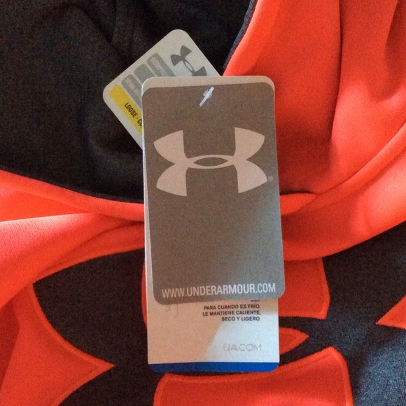 Sold on Vinted Under Armour hoody NWT - Picture 3 of 4
