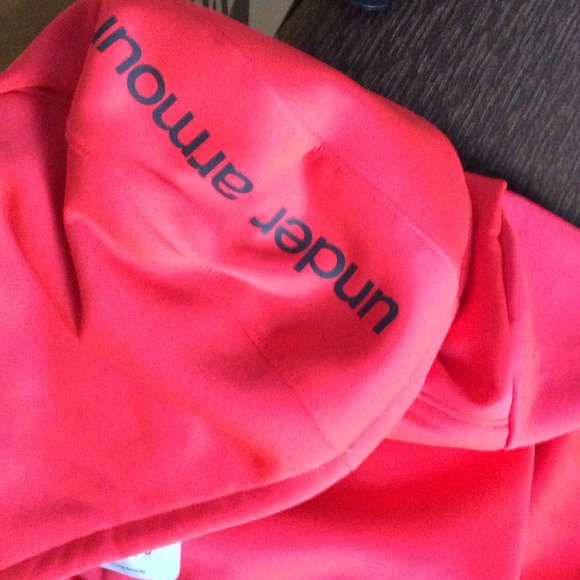 Sold on Vinted Under Armour hoody NWT - Picture 4 of 4