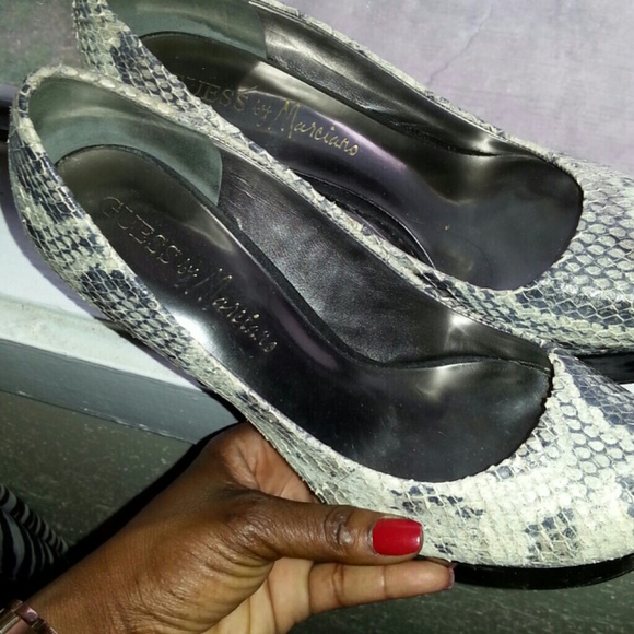 Guess by m arciano.shoes
