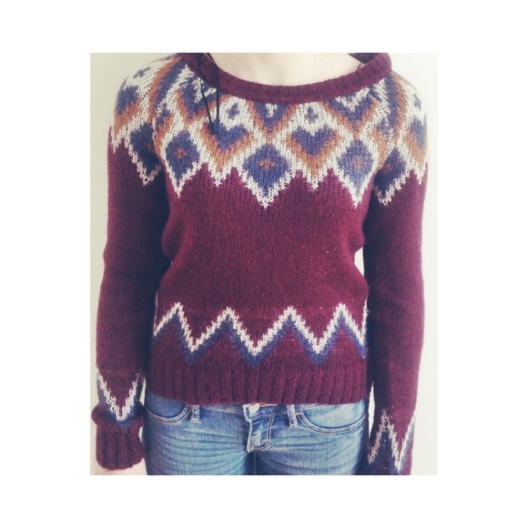 NWOT - H&M Cropped Geometric Sweater