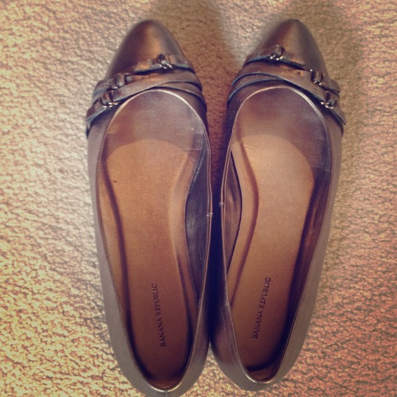 Banana republic flats