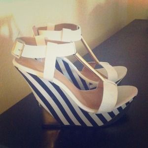 NEW Black/White Stripe Wedges w/ Gold Accents - 8