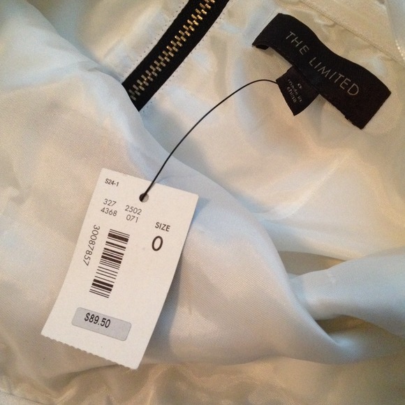 ✨HP✨ NWT The Limited striped strapless dress - Picture 4 of 4