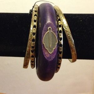 Purple vintage bangle