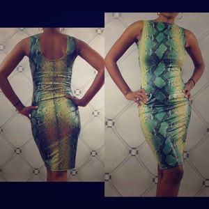 Green snakeskin print Bodycon dress