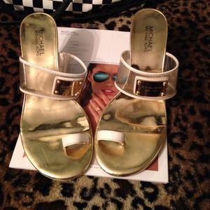 Michael kors sandels