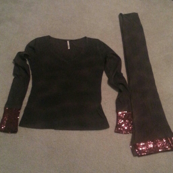 Long sleeve shirt and matching scarf