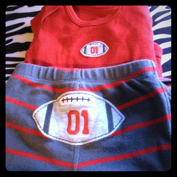 ⬇️REDUCED ⬇️🏈Football outfit.