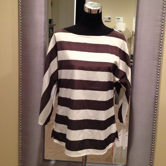 ⚡️⚡️sold⚡️⚡️Ann Taylor Loft blouse