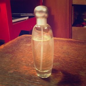 Estée Lauder pleasures for women perfume