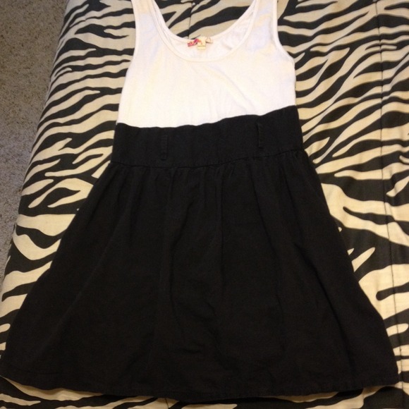 Black and white dress