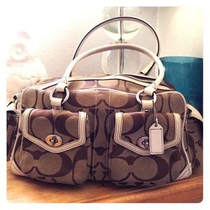 COACH Signature Soho Large Gallery Pocket Satchel