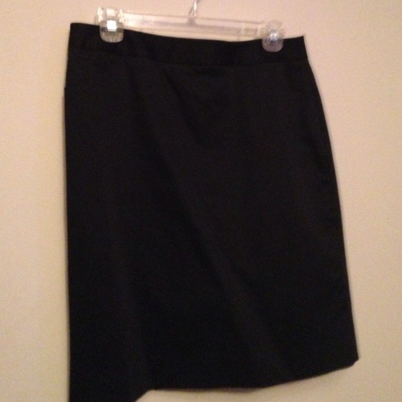 Chaus black skirt