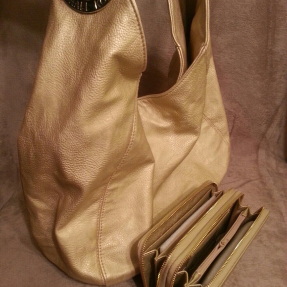 SOLD - Picture 3 of 3