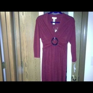 Red 3/4 sleeve knee length dress