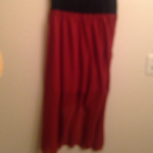 Dress. - Picture 3 of 3