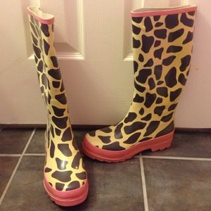 Super cute rain boots!!!