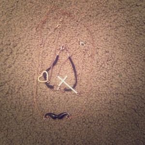 Bracelet and necklace set