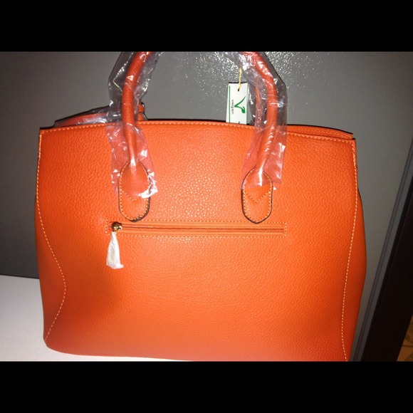 Handbag - Picture 2 of 4