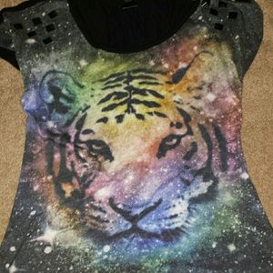 Soft shirt goes with everything. Worn once.