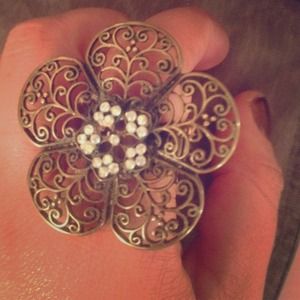 Antique Gold Flower Ring