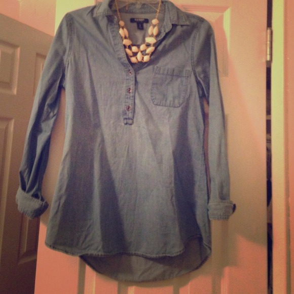 SSOLD IN BUNDLE!!! Old navy chambray