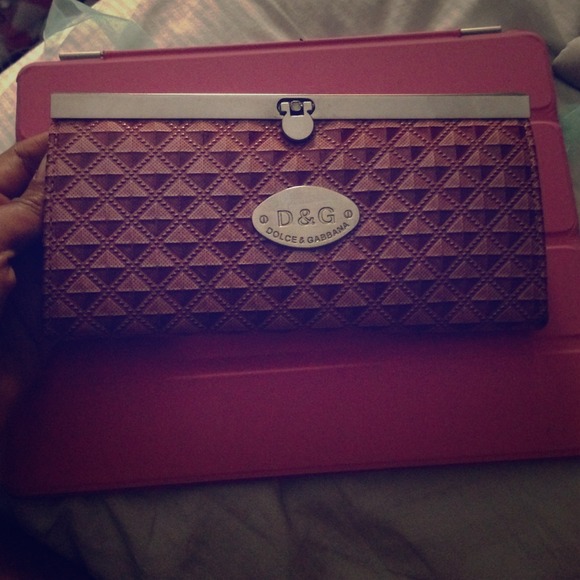 Pink wallet ❤️