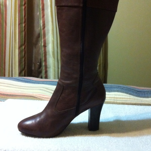 Sold to another posher