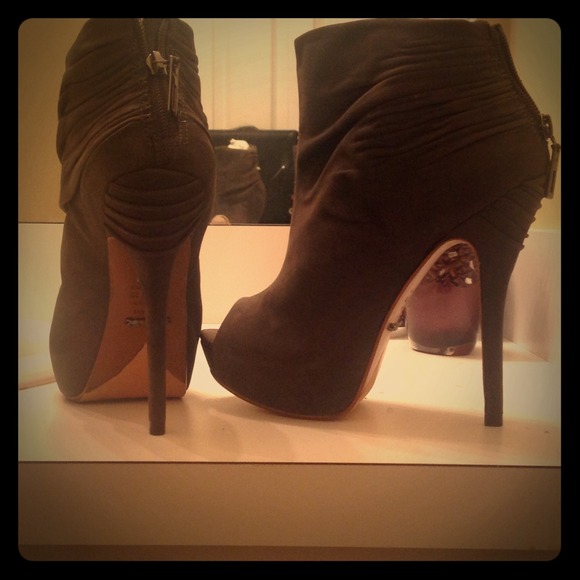 Charcoal Suede ankle boot
