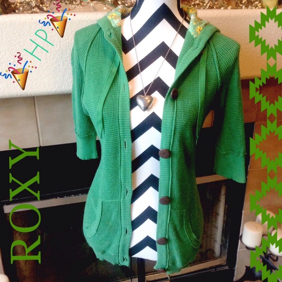 🙋ROXY🙋 KNIT HOODIE! 🎉HP🎉 Classic & casual 3/16