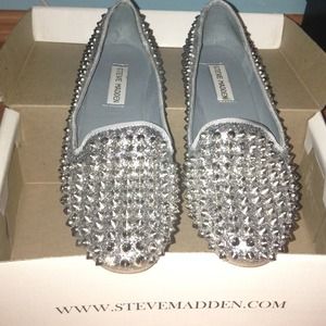 Steve Madden silver flats