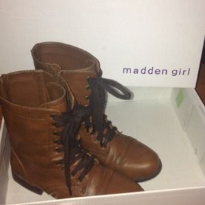 Steve Madden boots