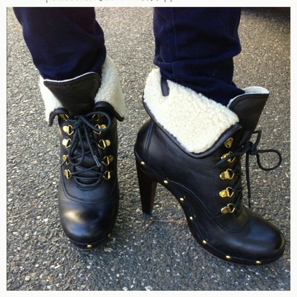 BCBG Never worn by me sexy boots