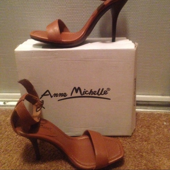 Anne Michelle-Ankle strap sandals NWOT