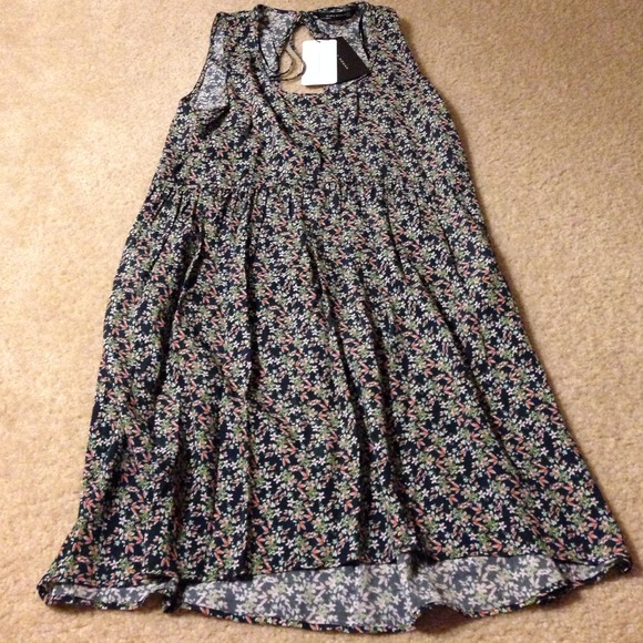 Zara Dresses - Bundle - Zara dresses & J.crew Dot Tee Zara Dresses - Bundle - Zara dresses & J.crew Dot Tee