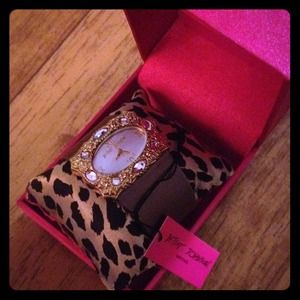 🌾SOLD📌Betsey Johnnson watch
