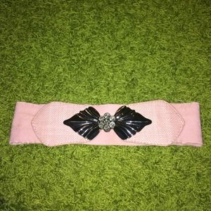 Pink elastic waist belt