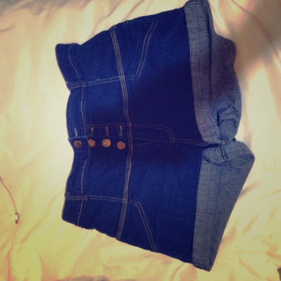 High waisted short soft denim