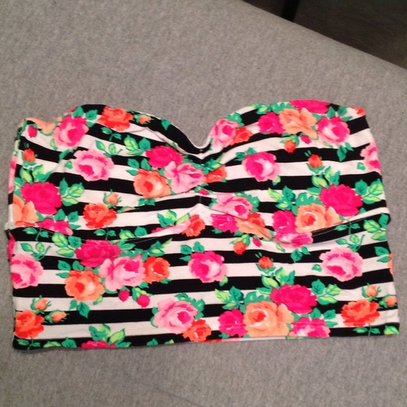 PINK Bandeau tops bundle