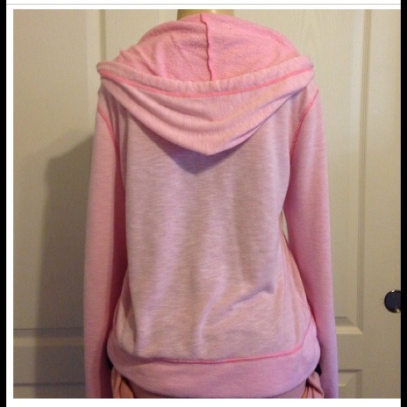 🚫SOLD🚫🌺Victoria's Secret PINK zip up hoody🌺 - Picture 3 of 3